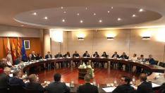 Imagen de la última sesión plenaria del año en la Diputación de Huesca.
