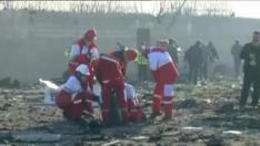 Un avión ucraniano, con 176 personas a bordo, se ha estrellado en Irán, poco después de su despegue. De momento no hay constancia de supervivientes, mientras continúan los trabajos en la zona del impacto.