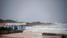 El temporal aísla Menorca por mar
