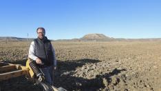 David Solano en los campos de La Masadera (El Tormillo) / 04-02-2020 / Foto Rafael Gobantes [[[FOTOGRAFOS]]]