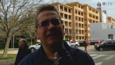 El padre de la menor acuchillada ha confirmado que "se encuentra fuera de peligro y será dada de alta esta tarde noche". Ha dicho también que "ha sido ella misma la que se ha taponado la hemorragia y ha llamado al 112" tras ser apuñalada en la puerta de su domicilio en la calle de Matilde Sangüesa de Zaragoza.