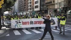 Protesta de los trabajadores de FCC por el centro de Zaragoza