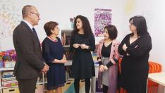 Los consejeros Felipe Faci y María Victoria Broto durante su visita a la sede de Amasol, en Zaragoza.