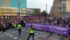 Así ha sido la manifestación feminista en las calles de Zaragoza