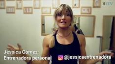 La entrenadora personal Jéssica Gómez da unas pautas para hacer deporte en casa en el caso de que no tengas material de entreno.