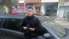 Jorge Hernández teme que a su padre puedan multarlo por llevarlo a trabajar.