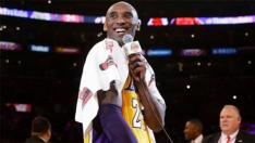 Subastada por 33.000 dólares la última toalla que usó Kobe Bryant en la NBA