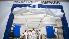 Hospital de campaña en la Multiusos de Zaragoza, en el que ya están listas 35 camas para ser usadas en cualquier momento.