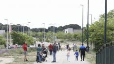 Algunas zonas de Zaragoza, como el Canal y el Parque Labordeta, han registrado una gran afluencia de padres y niños.