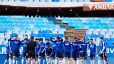 Imagen novedosa en el último trimestre: el Real Zaragoza se entrenó este domingo 7 de junio en el estadio de La Romareda.