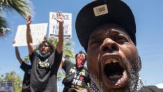 Una protesta en Palmdale.