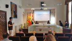 La directora general de Cambio Climático, Marta de Santos, ha participado este martes en una reunión celebrada en Sabiñánigo, donde se ha presentado el proyecto HCH in Europe.