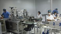 Produccion de mascarillas en los laboratorios DIMA de Calatayud