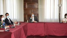 Azcón durante la reunión del equipo de gobierno municipal de Zaragoza