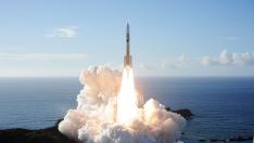 El lanzamiento del cohete de Mitsubishi Heavy Industries con la sonda 'Hope'