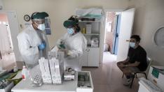 PRUEBAS PCR EN EL CENTRO DE SALUD DE LA BOMBARDA ( ZARAGOZA ) / 29/07/2020 / FOTO : OLIVER DUCH [[[FOTOGRAFOS]]]