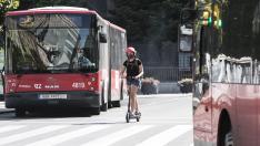 El patinete parece ganar protagonismo en la ciudad, mientras que el transporte público no se recupera del todo.