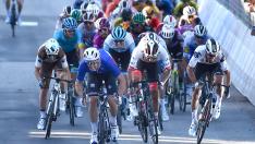 El campeón de Francia, Arnaud Démare (Groupama), es el rey del esprint del Giro y lo demostró ganando la sexta etapa