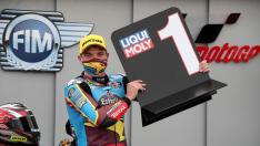 El británico Sam Lowes (Estrella Galicia 0'0 Kalex) consiguió un incuestionable triunfo en el Gran Premio de Teruel de Moto2