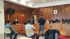 Los tres acusados, durante el juicio celebrado en la Audiencia de Zaragoza.