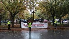 Manifestación convocada por la Asociación de Hostelería de Huesca