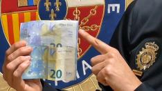 Uno de los billetes falsos.