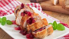 Rollo de pavo relleno