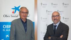 Jose Luis Ansó presidente AECC Zaragoza y Javier Muñoz responsable acción social en la territorial Ebro de CaixaBank.
