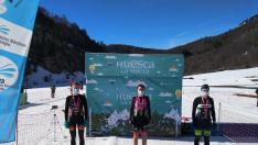 Podio femenino del Campeonato de España de triatlón de invierno disputado en Ansó.