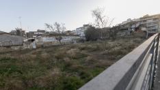 El solar de la Merced, donde estaba el cuartel, se halla entre las calles Padre Huesca y San Lorenzo.