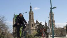Un día con el 'rider' Javier Mendieta en Zaragoza.
