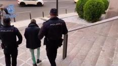 Se procedió a la detención de un individuo por tráfico de drogas que celebraba una fiesta ilegal en su domicilio en Delicias, Zaragoza