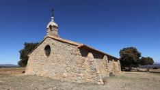 La ermita de la Santa Cruz, en el paraje donde se registró la explosión de una granada que hirió a un pastor.