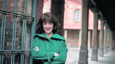 La escritora Irene Vallejo, ayer, horas después de recibir la noticia de haber sido galardonada con el premio Aragón 2021