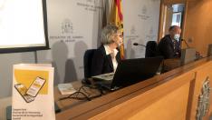 El subdelegado del Gobierno en Zaragoza, Fernando Beltrán, y la directora provincial de la Tesorería de la Seguridad Social, María Dolores Martín, en la presentación del portal