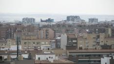 En Zaragoza se pueden encontrar cientos de bloques sin terraza ni balcón.