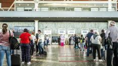 Llegada de pasajeros al aeropuerto de Zaragoza