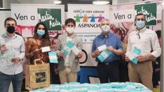 Martín Martín entrega mascarillas solidarias a Aspanoa