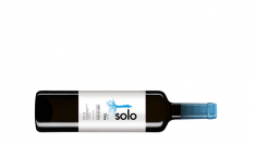 Botella de Solo Syrah Tirio, de Bodegas Aragonesas.