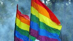 Foto de archivo de banderas del orgullo gay
