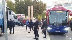 Así ha sido la llegada de la SD Huesca a La Romareda
