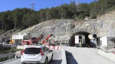 Obras del futuro túnel del congosto de Seira, en la N-260.