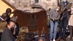La princesa de Asturias descubre la placa del Pueblo Ejemplar 2021
