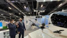 El alcalde de Zaragoza, Jorge Azcón, en la feria Expodrónica