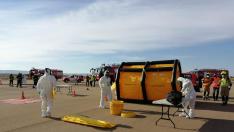 Simulacro de emergencia aérea en el aeropuerto de Zaragoza