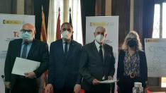 De izquierda a derecha, el presidente de Seiasa, el subdelegado de Lérida, el presidente del Canal de Aragón y Cataluña y la subdelegada de Huesca.