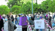 Un grupo de vecinas se movilizó frente al centro de salud de Parque Goya 2 cuando se destapó el caso.