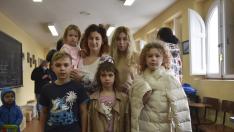 Casi 40 mujeres y niños ucranianos descansan ya en el albergue de los escolapios de Peralta de Calasanz tras el viaje desde Polonia en un convoy solidario que partió desde Binéfar.