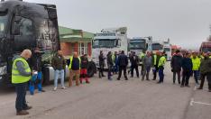 Los camioneros, se disponen a iniciar el recorrido por las calles de Teruel.