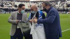 El Real Zaragoza homenajea en Cartagena al ex zaragocista Julio Gil Ramírez, jugador de sendos equipos